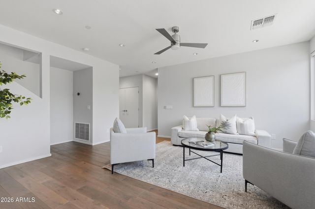 2740 E ROMA Avenue, Phoenix, AZ 85016