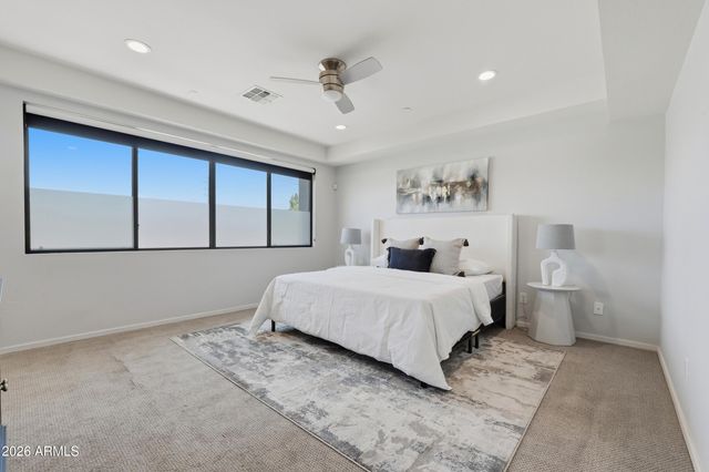 2740 E ROMA Avenue, Phoenix, AZ 85016