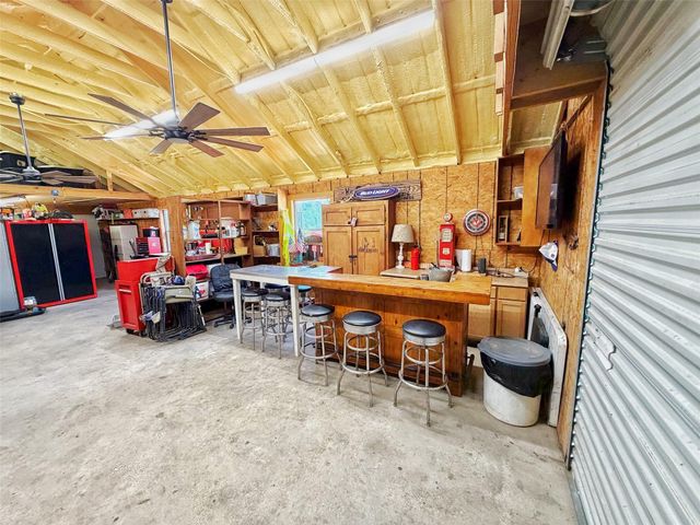 6488 Fm 39 S, Marquez, TX 77865