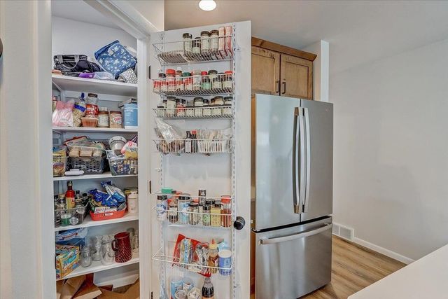 9316 Sleepy Pond Way, Verona, WI 53593