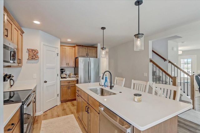 9316 Sleepy Pond Way, Verona, WI 53593