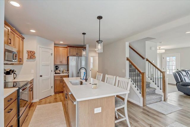 9316 Sleepy Pond Way, Verona, WI 53593