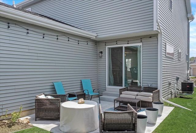 9316 Sleepy Pond Way, Verona, WI 53593