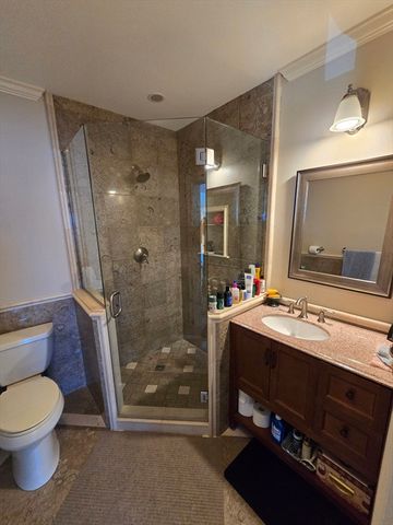 4 Hammond St, Wareham, MA 02532