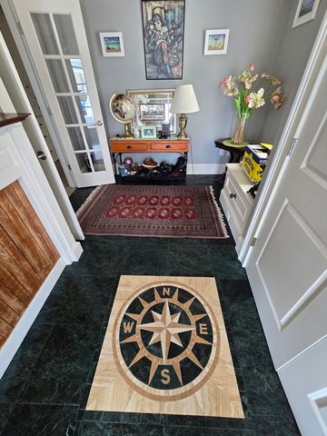 4 Hammond St, Wareham, MA 02532