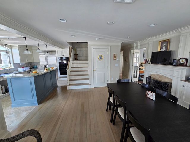 4 Hammond St, Wareham, MA 02532