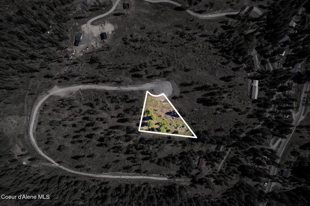 1 Red Hawk Landing, Sagle, ID 83860 photo 2