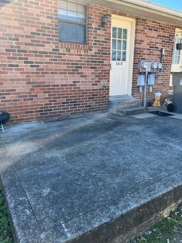 1613 Hartsville Pike, Gallatin, TN 37066