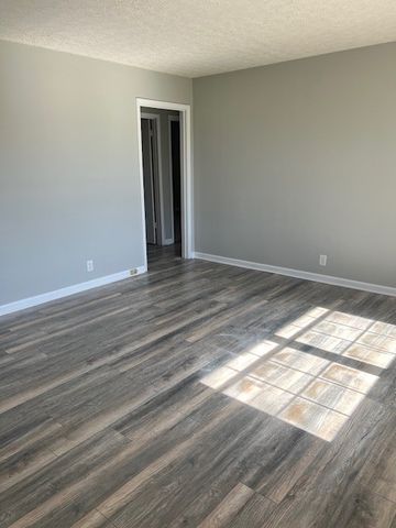 1613 Hartsville Pike, Gallatin, TN 37066