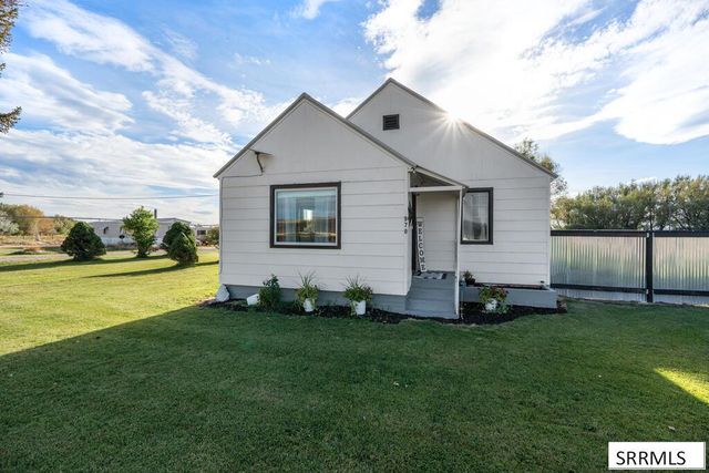 970 N 1000 E, Shelley, ID 83274