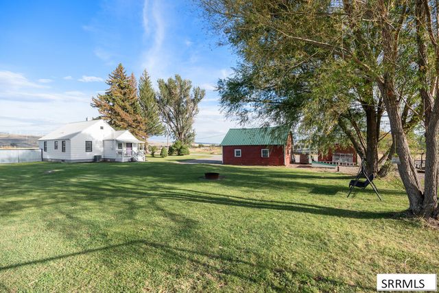 970 N 1000 E, Shelley, ID 83274