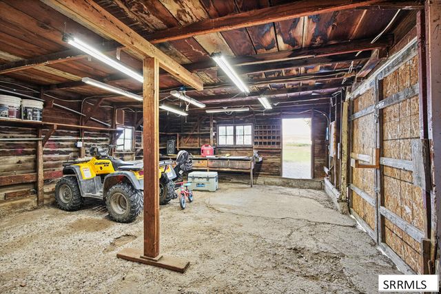 970 N 1000 E, Shelley, ID 83274