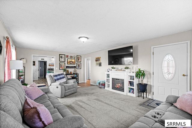 970 N 1000 E, Shelley, ID 83274