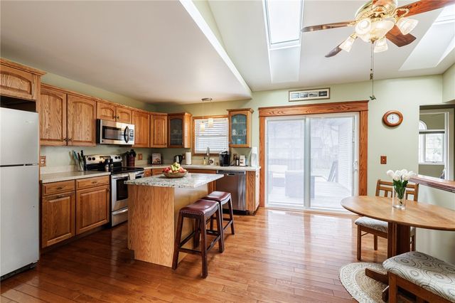 27 Florendin Drive, Henrietta, NY 14467
