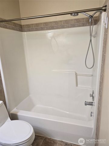 15407 8th Avenue Court E, Tacoma, WA 98445