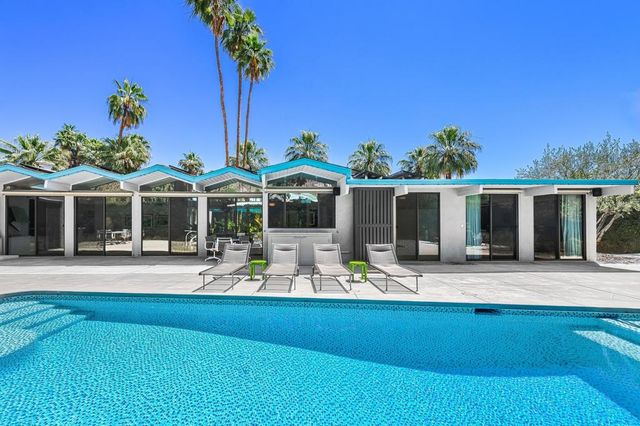 803 N Via Monte Vista, Palm Springs, CA 92262