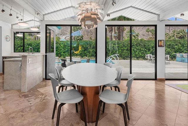 803 N Via Monte Vista, Palm Springs, CA 92262