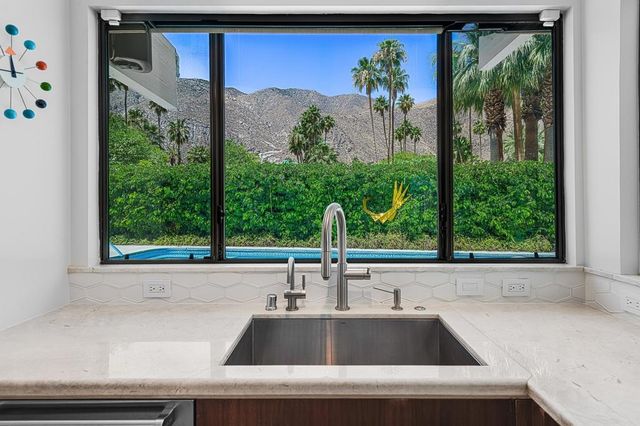 803 N Via Monte Vista, Palm Springs, CA 92262