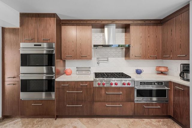 803 N Via Monte Vista, Palm Springs, CA 92262