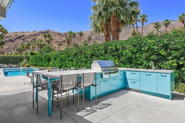 803 N Via Monte Vista, Palm Springs, CA 92262