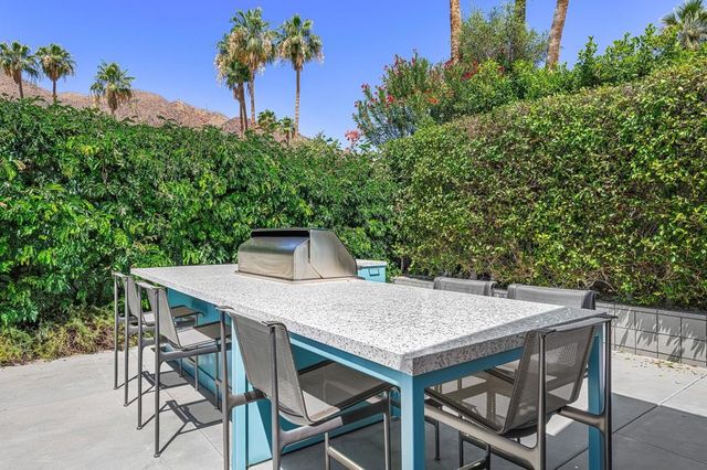803 N Via Monte Vista, Palm Springs, CA 92262