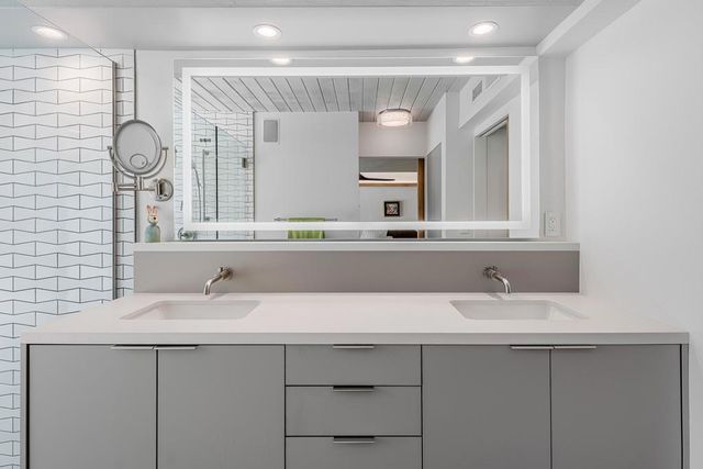 803 N Via Monte Vista, Palm Springs, CA 92262