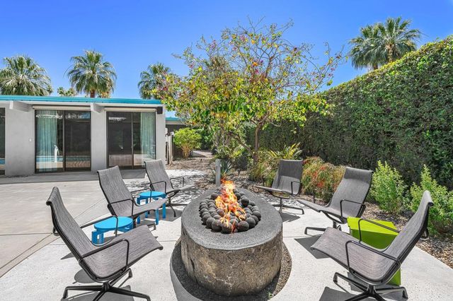 803 N Via Monte Vista, Palm Springs, CA 92262