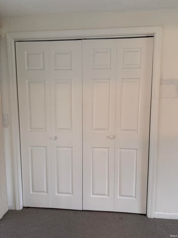 1734 Southwood Avenue, South Bend, IN 46615