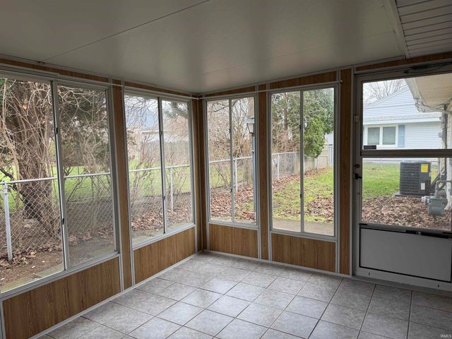 1734 Southwood Avenue, South Bend, IN 46615