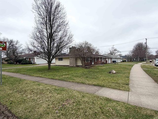1734 Southwood Avenue, South Bend, IN 46615