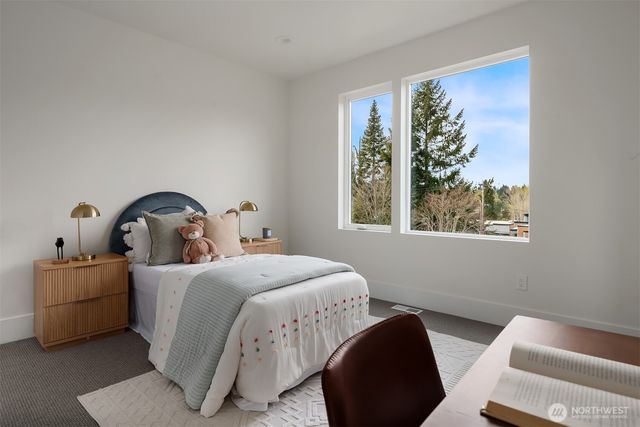138 8th Court, Kirkland, WA 98033