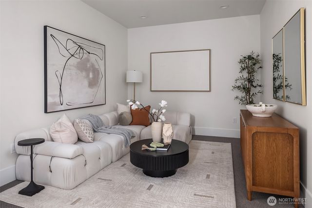 138 8th Court, Kirkland, WA 98033