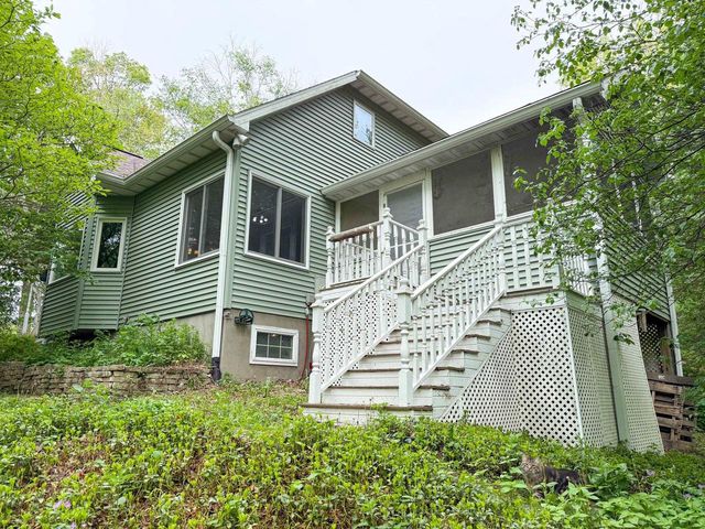 S10284 Dead End Road, Plain, WI 53577