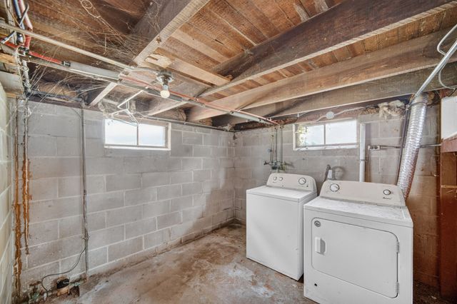 3411 Bowdoin Street, Des Moines, IA 50313