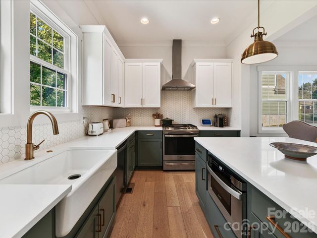 2405 Marlowe Avenue, Charlotte, NC 28208