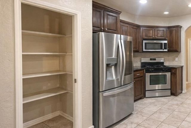 832 Carol Ann Place, Moore, OK 73160