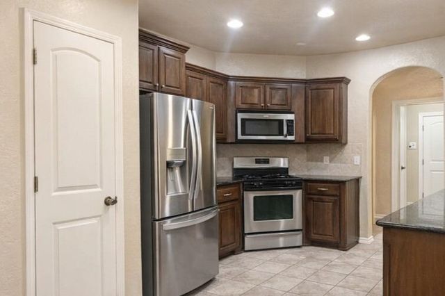 832 Carol Ann Place, Moore, OK 73160