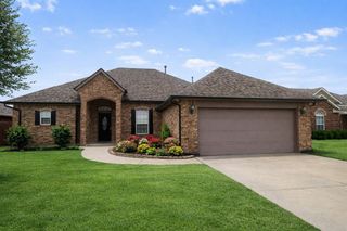 832 Carol Ann Place, Moore, OK 73160