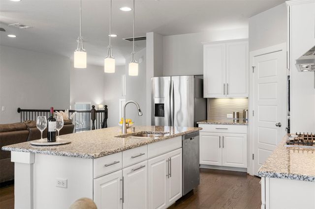 207 Bridgeford DR 16, Austin, TX 78745