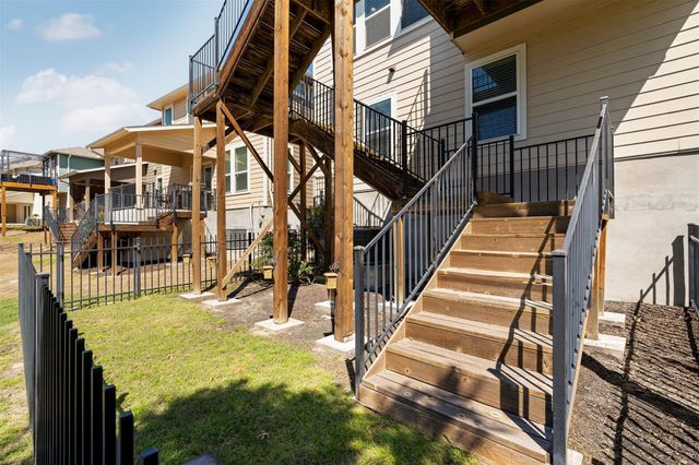 207 Bridgeford DR 16, Austin, TX 78745