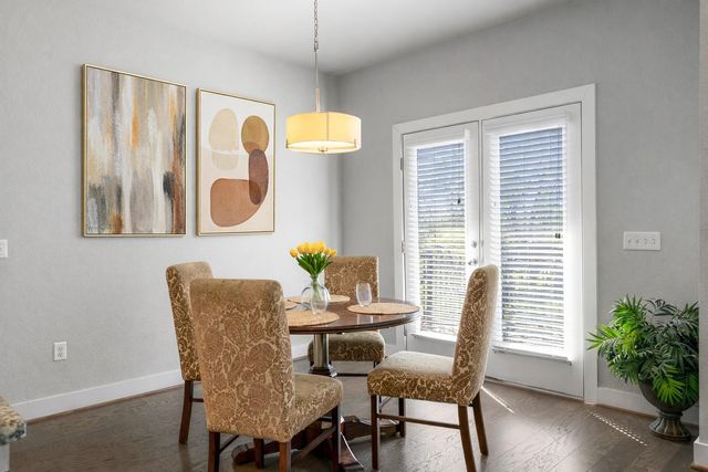 207 Bridgeford DR 16, Austin, TX 78745