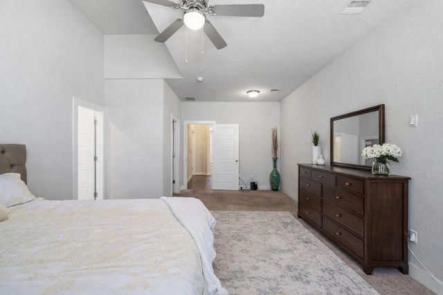 207 Bridgeford DR 16, Austin, TX 78745