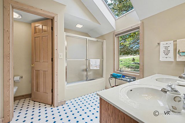 5 Knoll Court, Galena, IL 61036