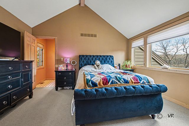 5 Knoll Court, Galena, IL 61036