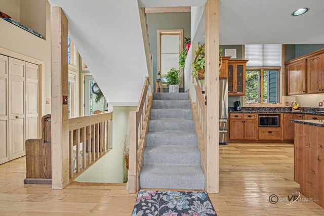 5 Knoll Court, Galena, IL 61036