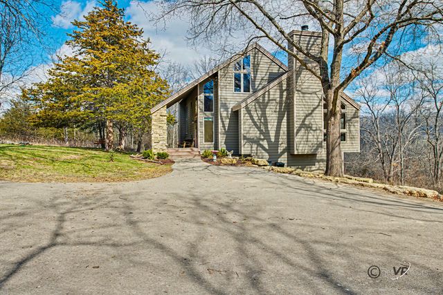 5 Knoll Court, Galena, IL 61036