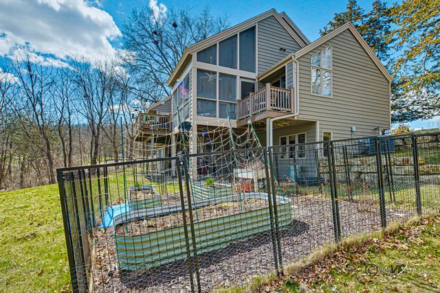 5 Knoll Court, Galena, IL 61036