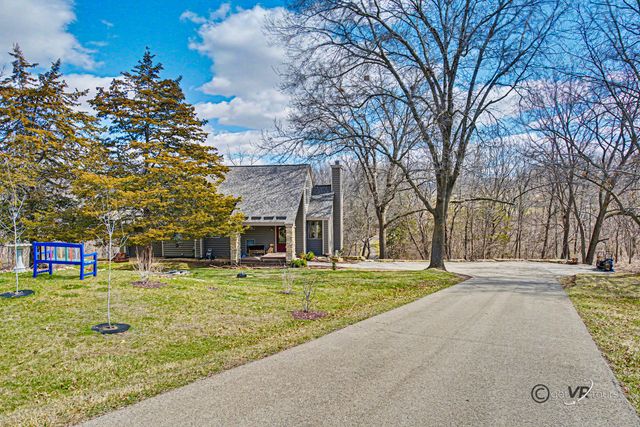 5 Knoll Court, Galena, IL 61036