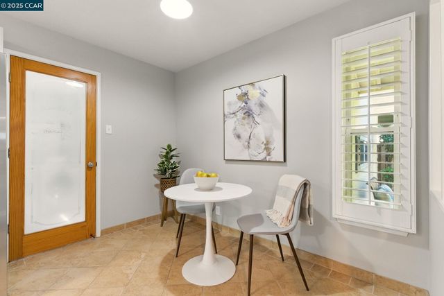 709 Harvard Dr, Pleasant Hill, CA 94523
