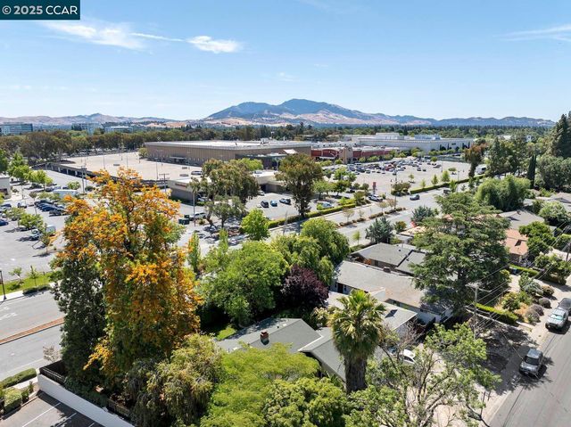 709 Harvard Dr, Pleasant Hill, CA 94523